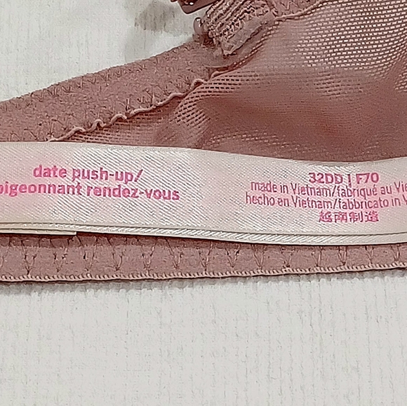 PINK Victoria's Secret Push Up Lace Bra, size 32DD - Picture 14 of 14